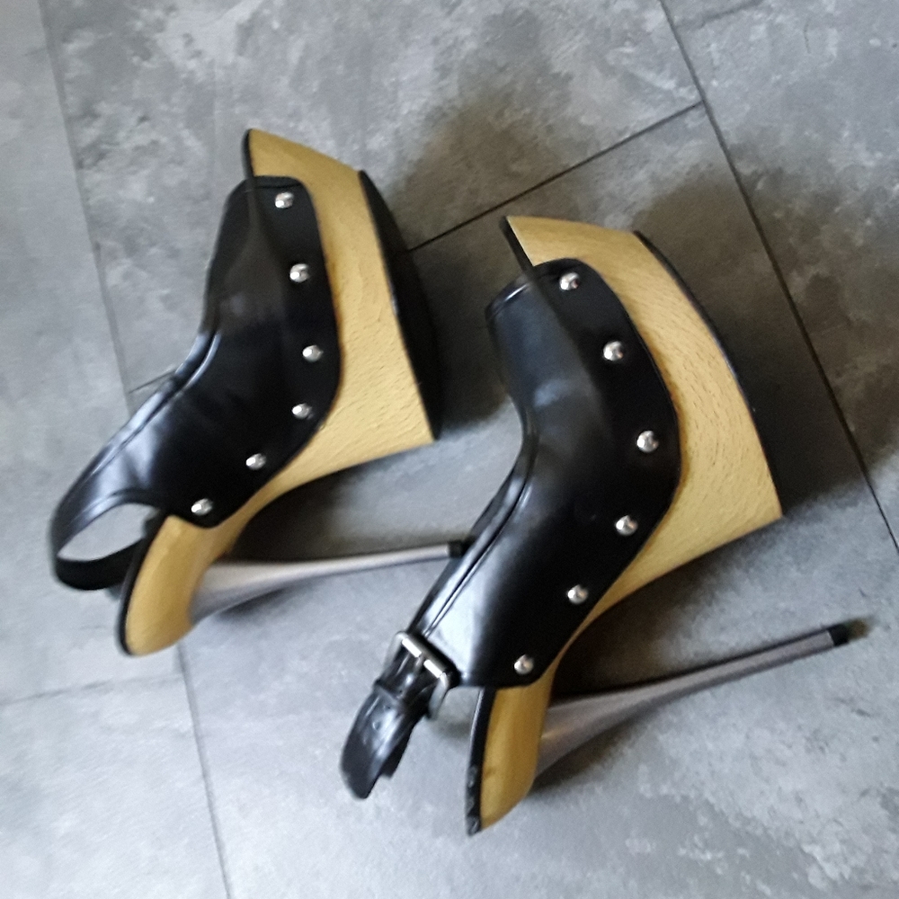 Black bebe heels